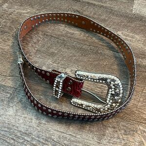 Blazin Roxx Women’s Genuine Leather Rhinestone Belt